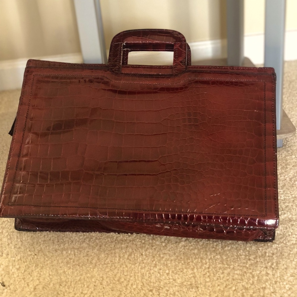 Versatile faux alligator bag